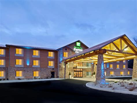 holiday inn express sandpoint idaho.